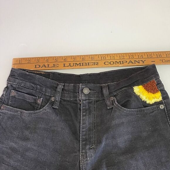 Levi’s Black Distressed 511 Slim Fit Sunshine Cuffed Denim Shorts Size 32 - Picture 6 of 6